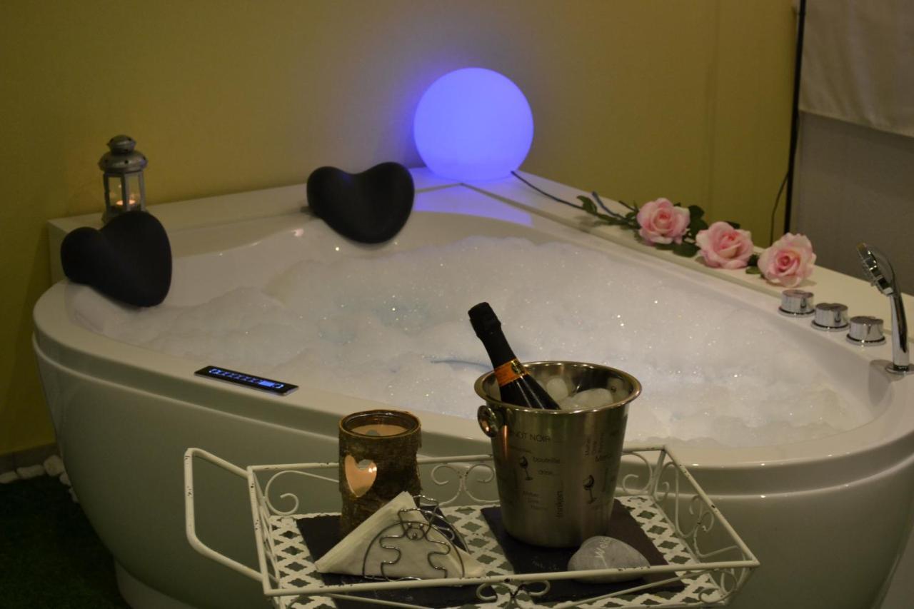 B&B Ravenna In Love Relax Conventello Экстерьер фото